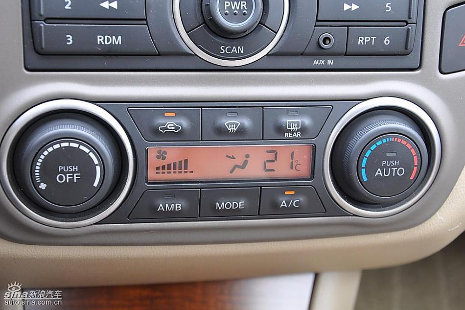 东风日产轩逸09款试车实拍图 内饰