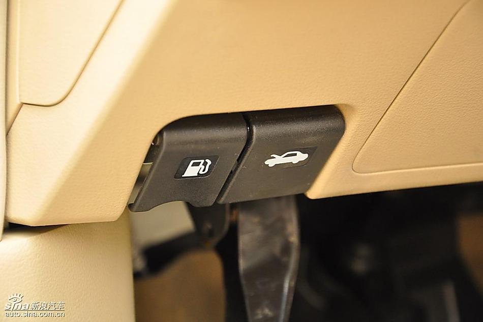 东风日产轩逸09款试车实拍图 内饰