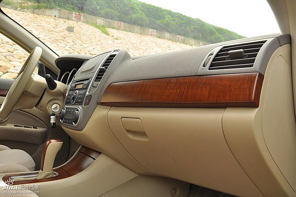 东风日产轩逸09款试车实拍图 内饰