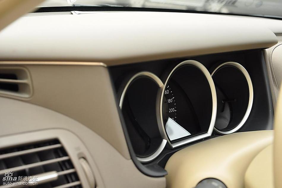 东风日产轩逸09款试车实拍图 内饰