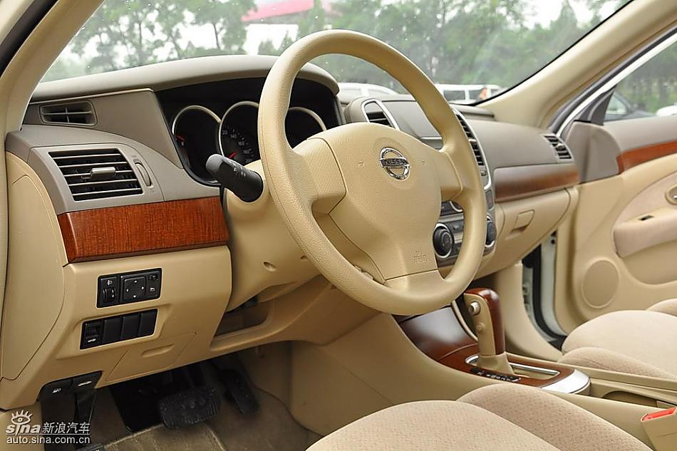 东风日产轩逸09款试车实拍图 内饰