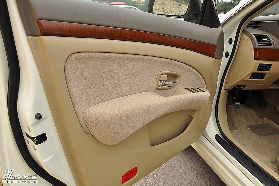 东风日产轩逸09款试车实拍图 内饰