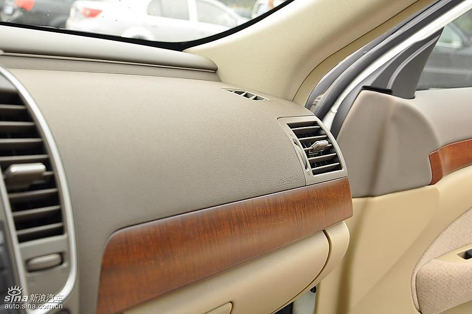 东风日产轩逸09款试车实拍图 内饰