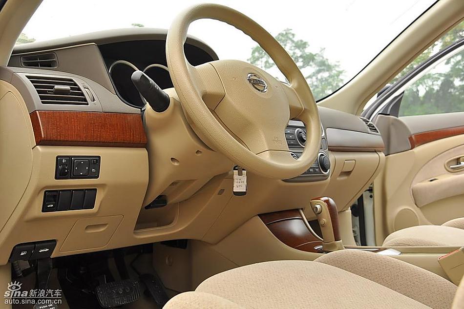 东风日产轩逸09款试车实拍图 内饰