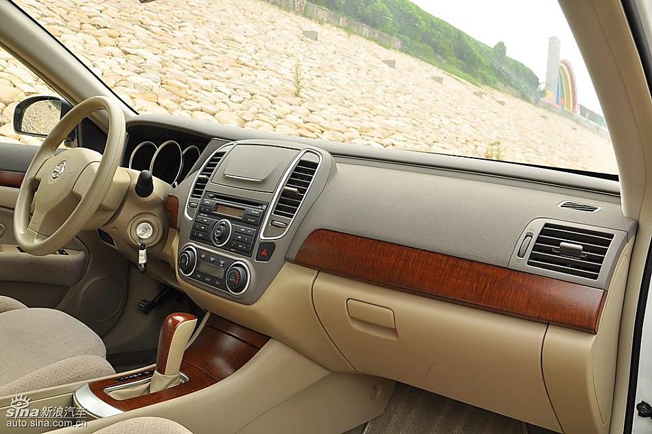 东风日产轩逸09款试车实拍图 内饰