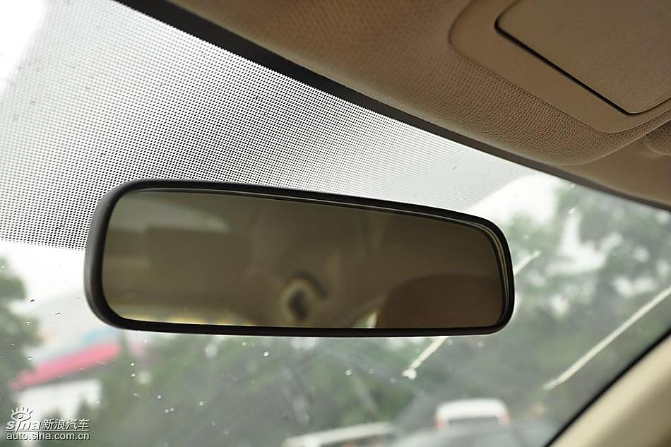 东风日产轩逸09款试车实拍图 内饰