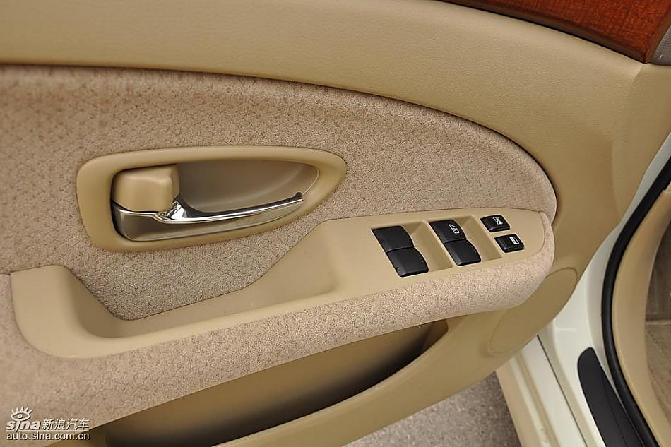 东风日产轩逸09款试车实拍图 内饰