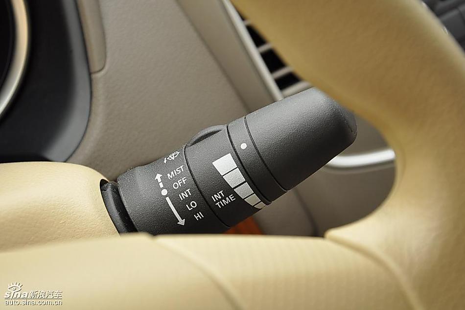 东风日产轩逸09款试车实拍图 内饰