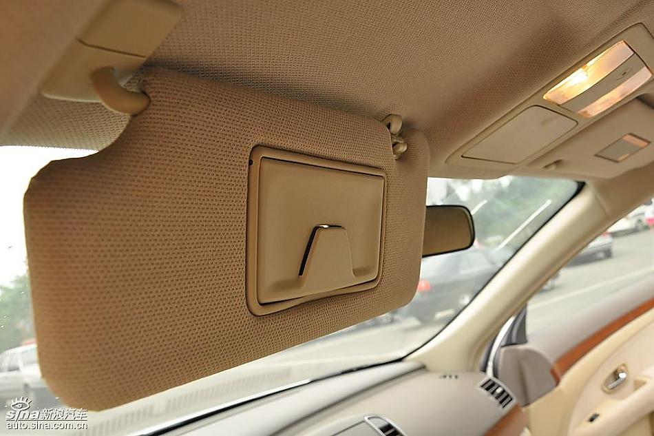 东风日产轩逸09款试车实拍图 内饰