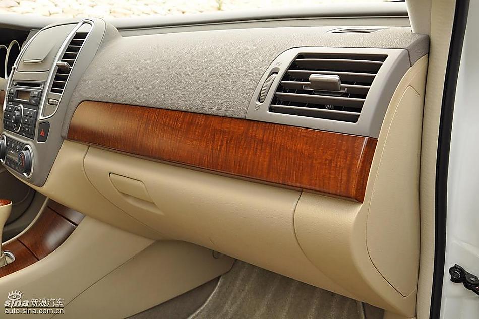 东风日产轩逸09款试车实拍图 内饰