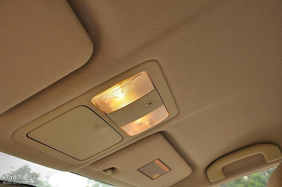 东风日产轩逸09款试车实拍图 内饰