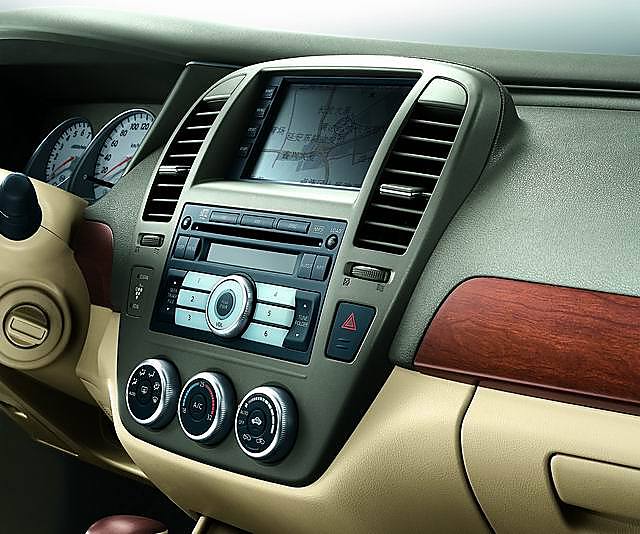 新浪试驾东风日产轩逸