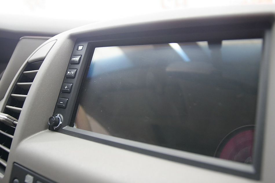 东风日产轩逸液晶屏