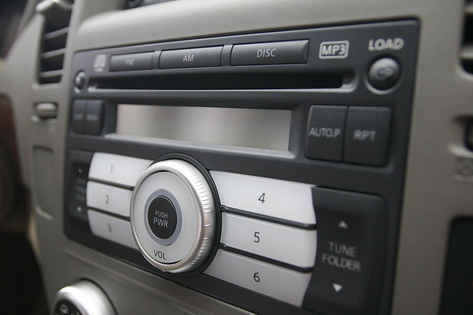 东风日产轩逸中控台