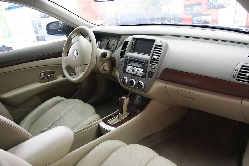 东风日产轩逸内饰