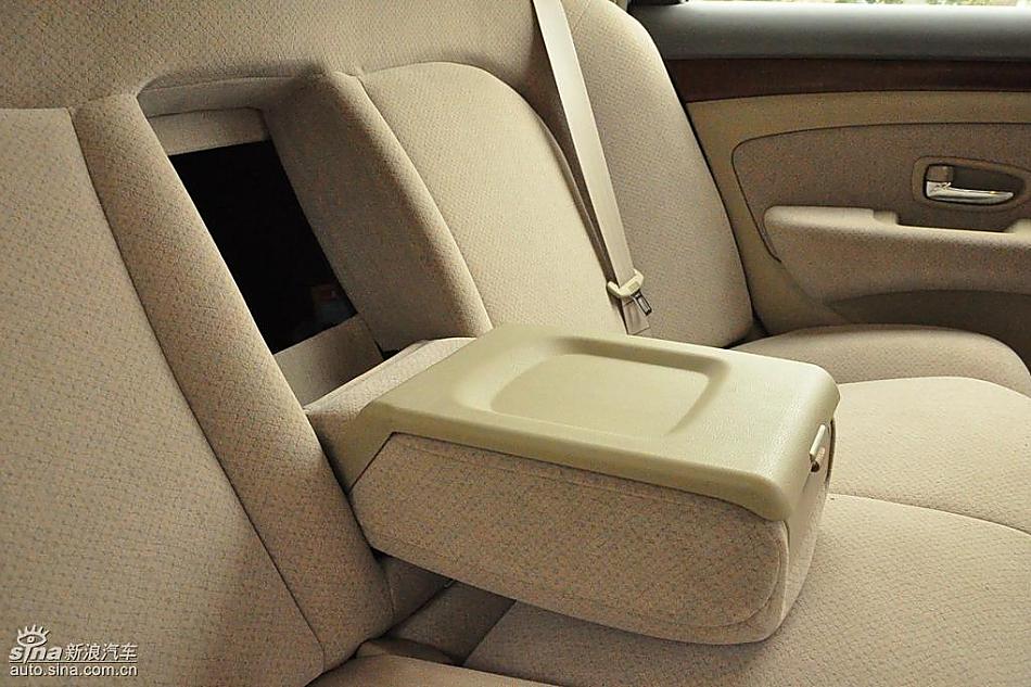 东风日产轩逸09款试车实拍图 内饰