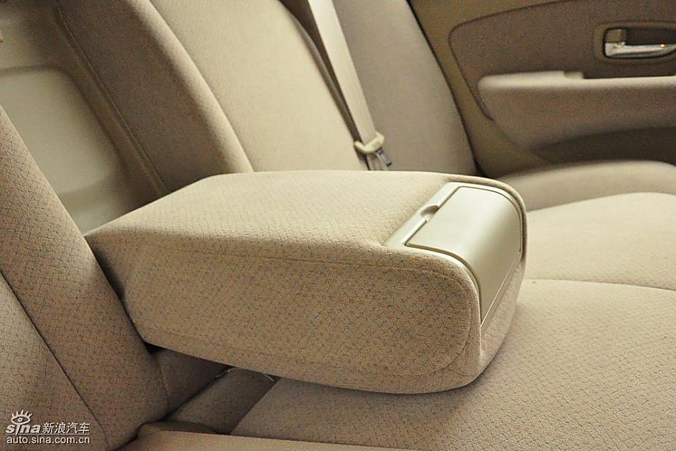 东风日产轩逸09款试车实拍图 内饰