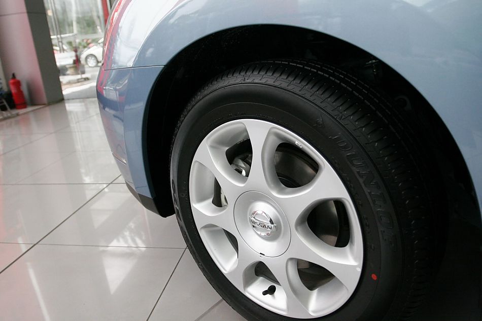 东风日产轩逸车轮