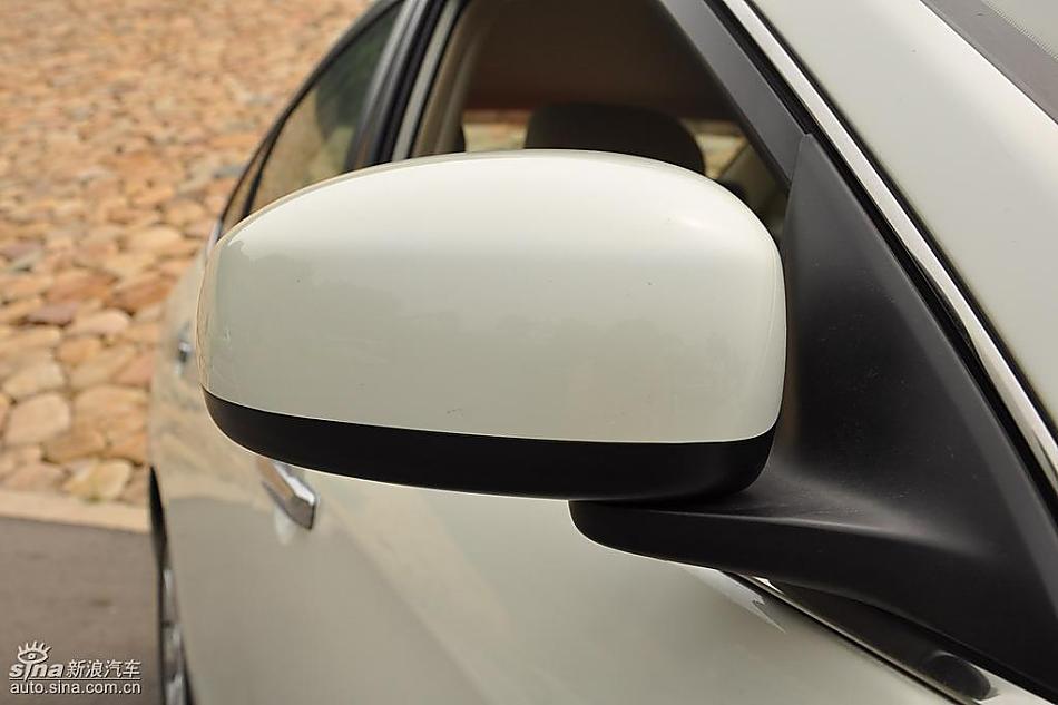 东风日产轩逸09款试车实拍图 外观