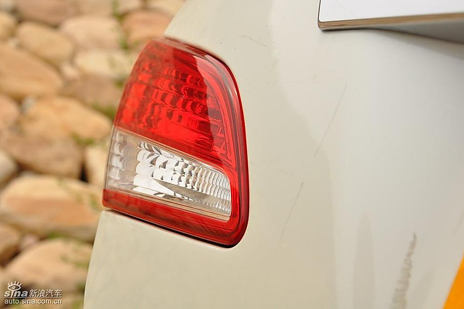 东风日产轩逸09款试车实拍图 外观