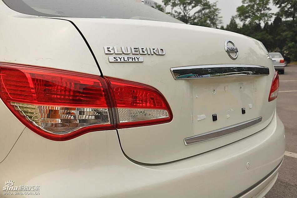 东风日产轩逸09款试车实拍图 外观