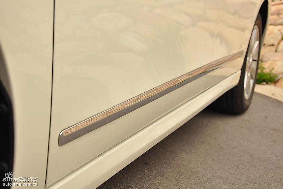 东风日产轩逸09款试车实拍图 外观