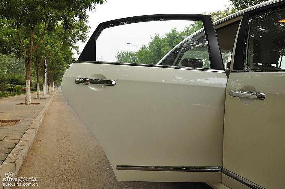 东风日产轩逸09款试车实拍图 外观