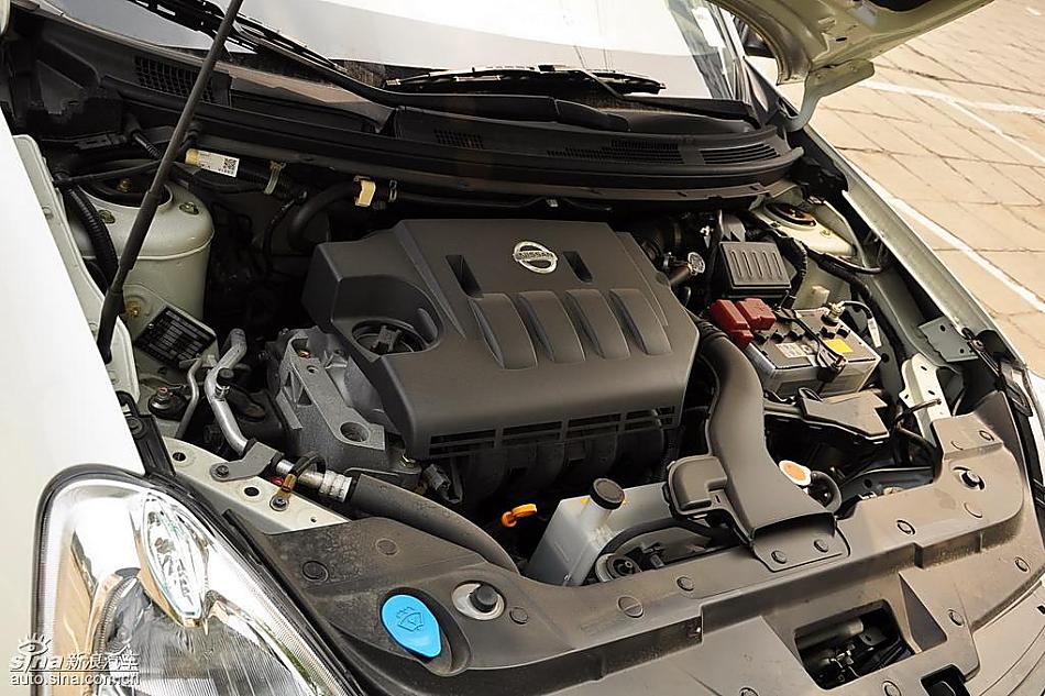 东风日产轩逸09款试车实拍图 发动机