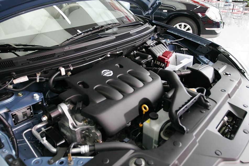 东风日产轩逸发动机