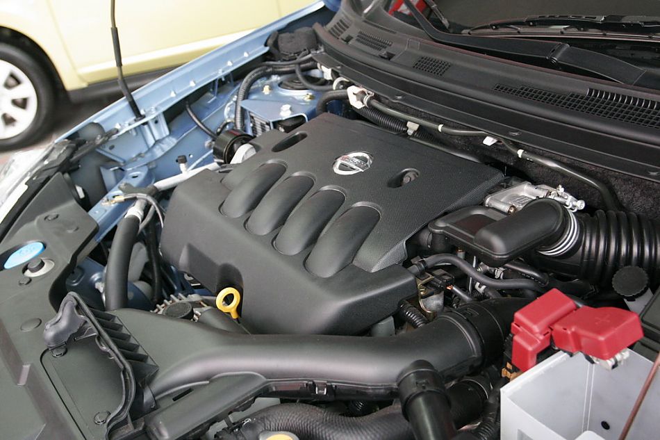 东风日产轩逸发动机