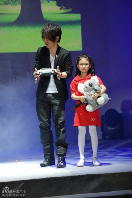 东风日产新轩逸上市现场图