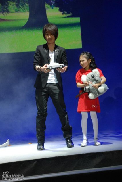 东风日产新轩逸上市现场图