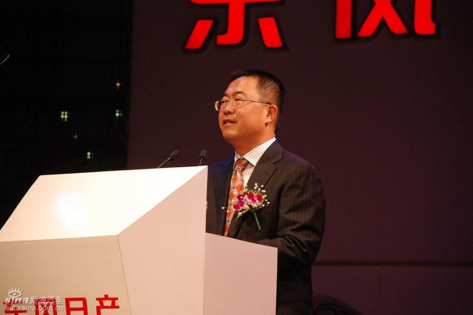 东风日产新轩逸上市现场图