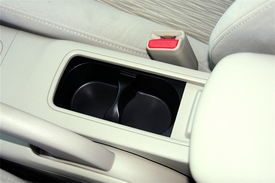 2012款 1.8L CVT 舒适版 内饰