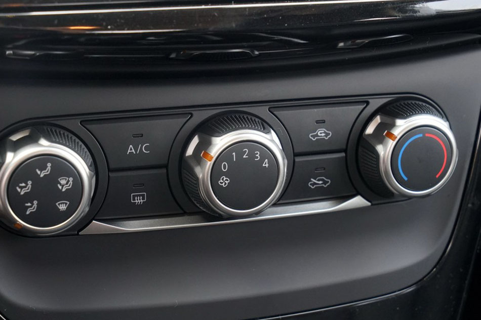 2016款 1.6XV CVT智尊版 内饰