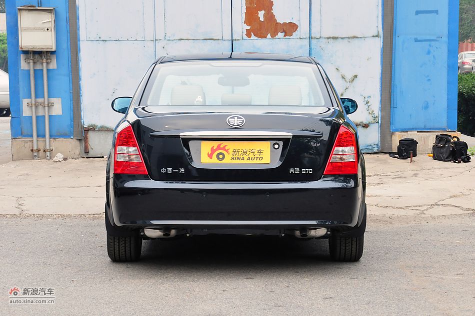 2011款奔腾B70高清到店实拍