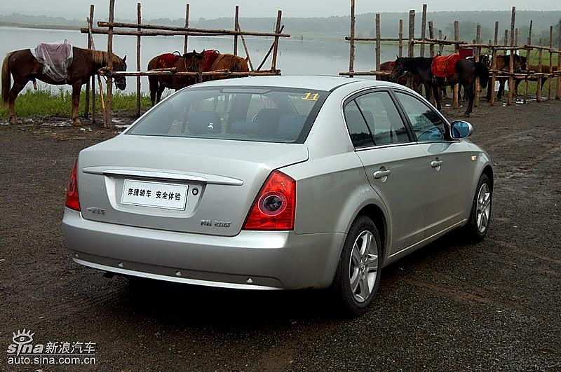 新浪试驾一汽奔腾