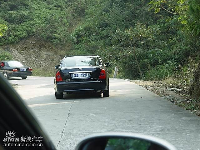 奔腾试车现场图