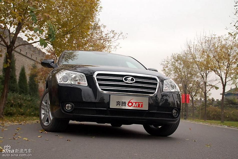 08款一汽奔腾6MT外观