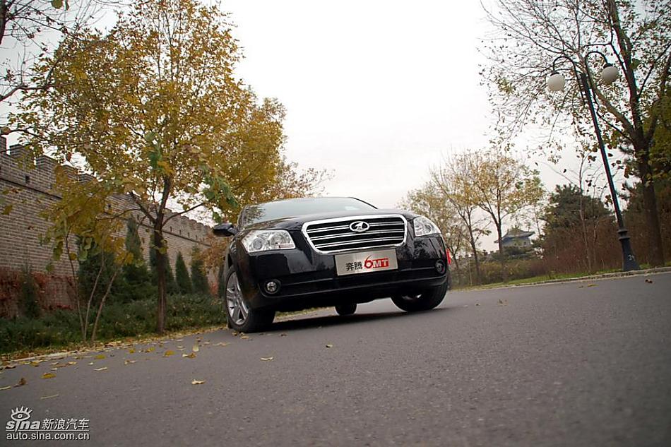 08款一汽奔腾6MT外观