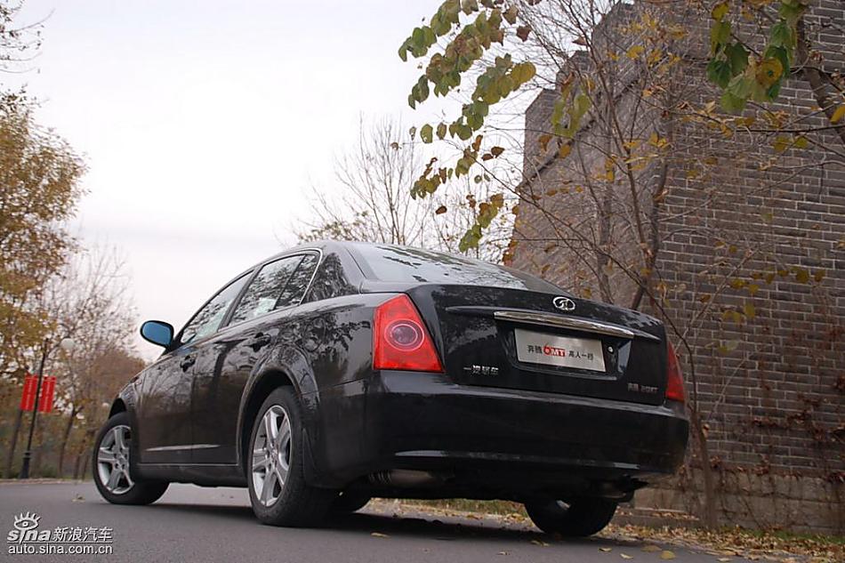 08款一汽奔腾6MT外观