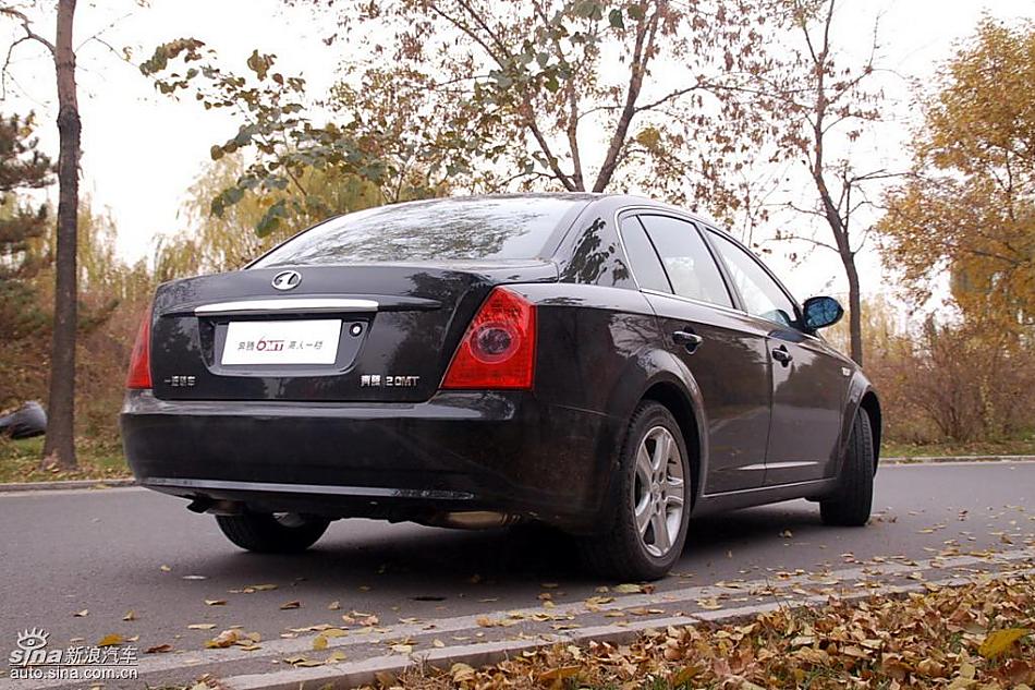 08款一汽奔腾6MT外观