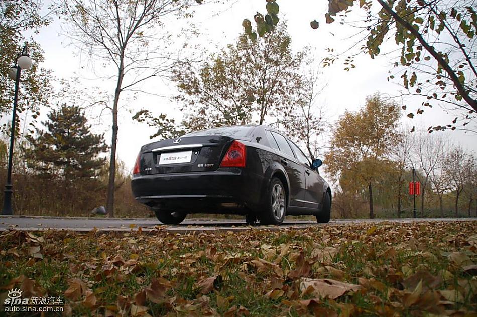 08款一汽奔腾6MT外观