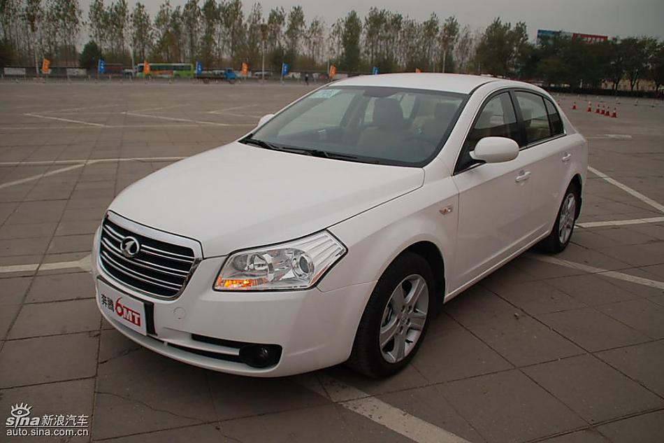 08款一汽奔腾6MT外观