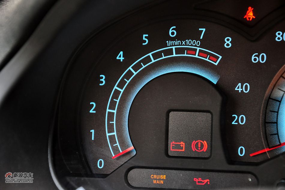 2011款奔腾B70高清到店实拍