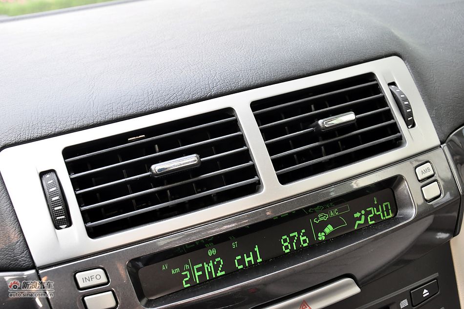 2011款奔腾B70高清到店实拍