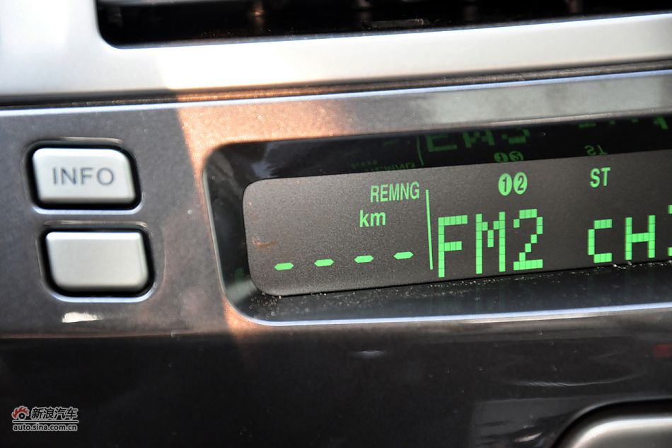 2011款奔腾B70高清到店实拍