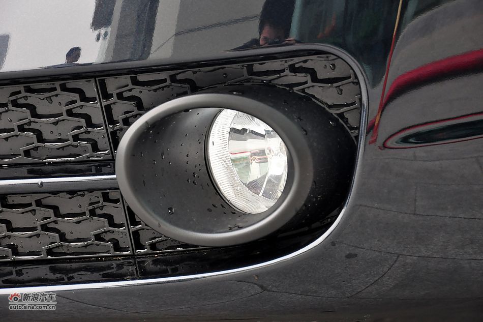 2011款奔腾B70高清到店实拍