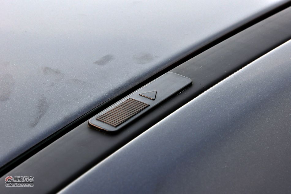 2011款奔腾B70高清到店实拍