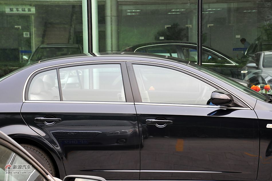 2011款奔腾B70高清到店实拍